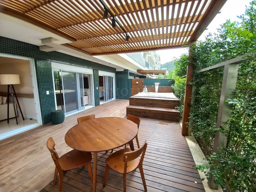 Foto 1 de Apartamento com 2 Quartos à venda, 147m² em Jurerê, Florianópolis