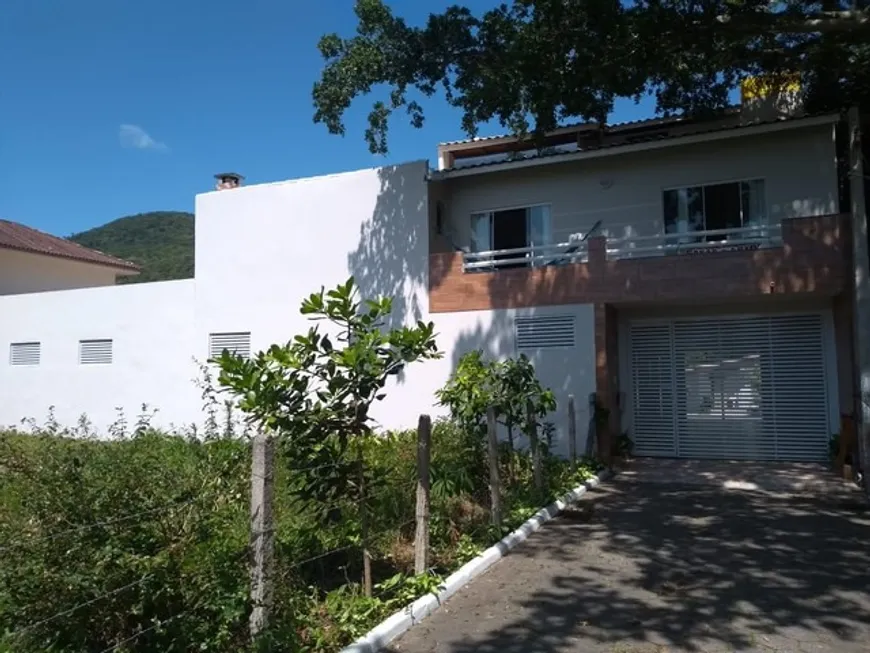 Foto 1 de Casa com 10 Quartos à venda, 690m² em Armação do Pântano do Sul, Florianópolis