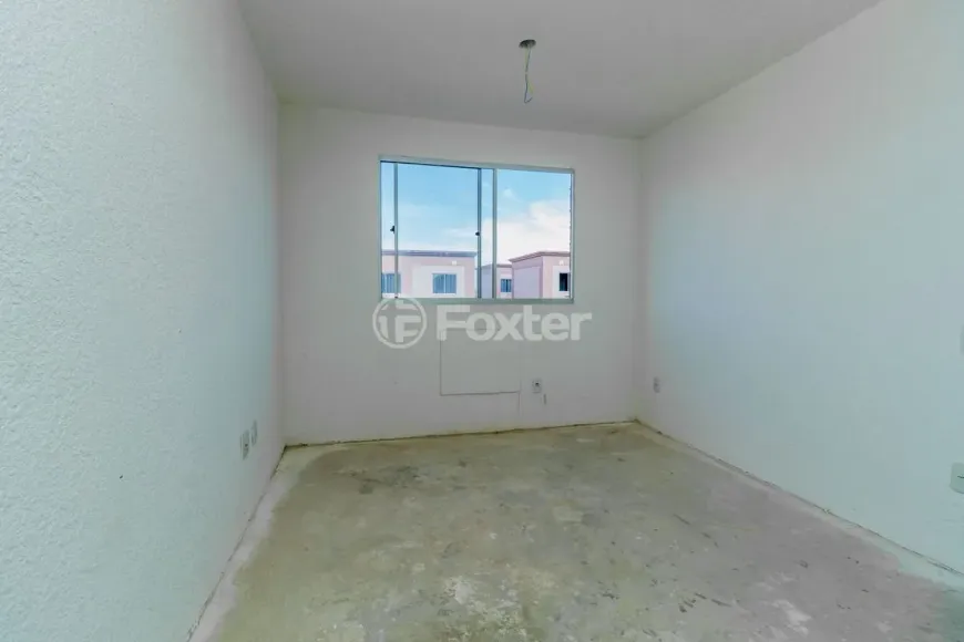 Foto 1 de Apartamento com 2 Quartos à venda, 40m² em Hípica, Porto Alegre