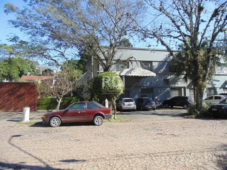 Foto 1 de Galpão/Depósito/Armazém à venda, 2000m² em Teresópolis, Porto Alegre