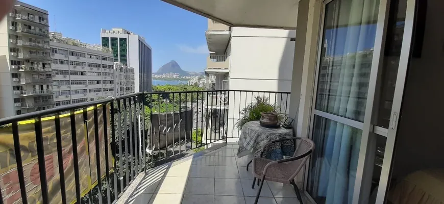 Foto 1 de Apartamento com 2 Quartos à venda, 72m² em Humaitá, Rio de Janeiro