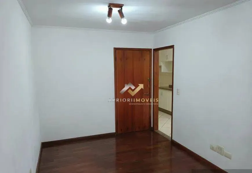 Foto 1 de Apartamento com 2 Quartos para alugar, 75m² em Santa Maria, Santo André