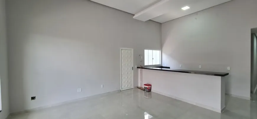 Foto 1 de Casa com 3 Quartos à venda, 210m² em Vila Sao Jose, Brasília