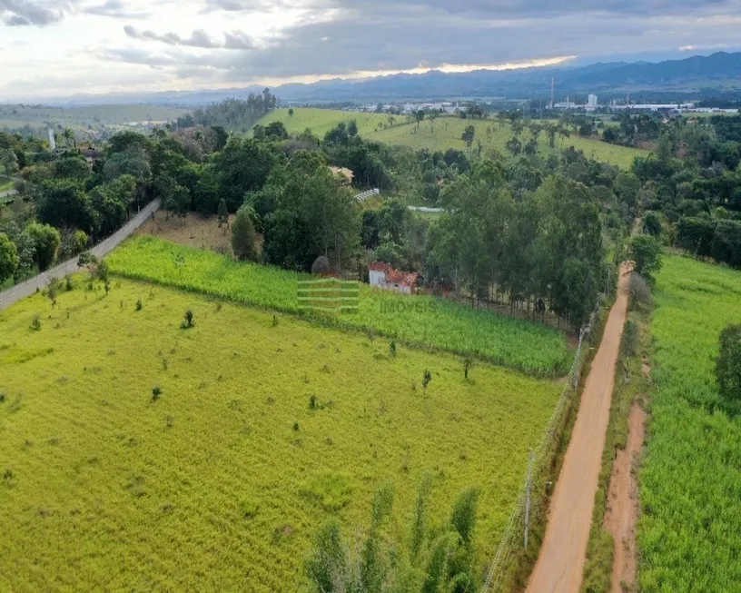 Foto 1 de Fazenda/Sítio com 40 Quartos à venda, 7000m² em Chácara Santa Rita, Caçapava