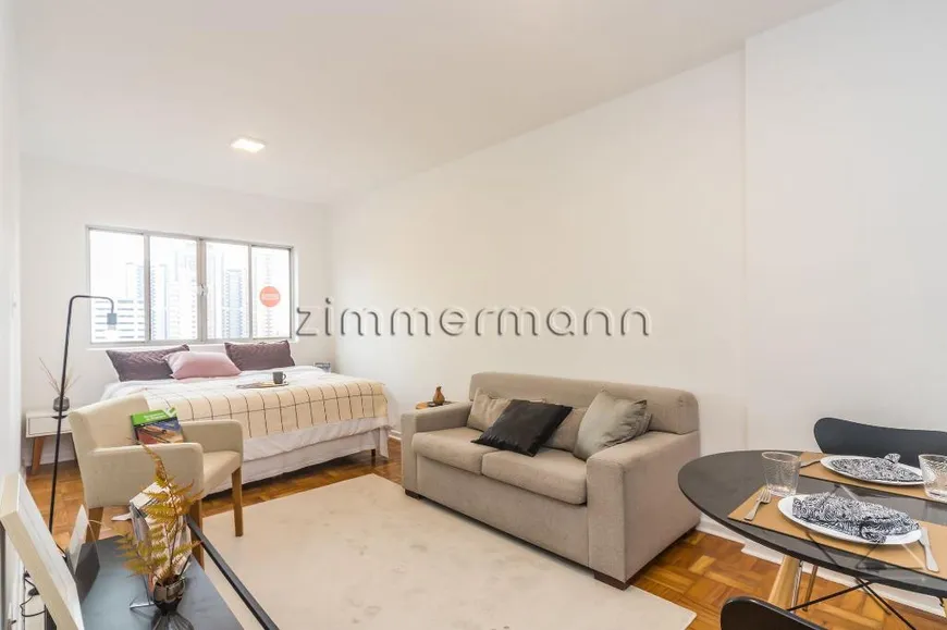 Foto 1 de Apartamento com 1 Quarto à venda, 38m² em Aclimação, São Paulo