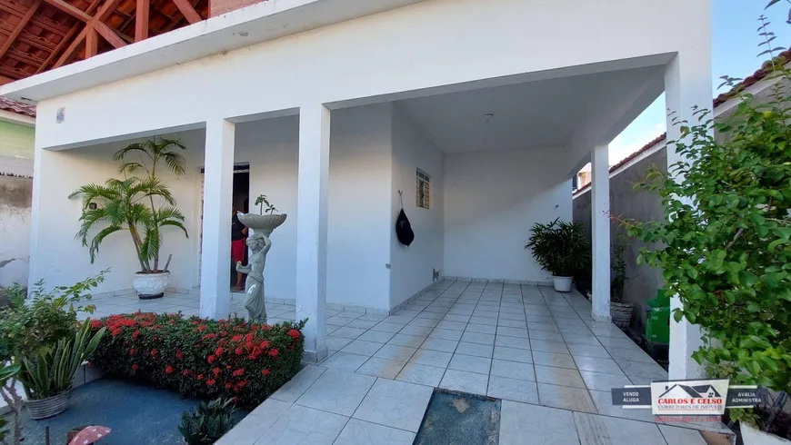 Foto 1 de Casa com 3 Quartos à venda, 200m² em Liberdade, Patos