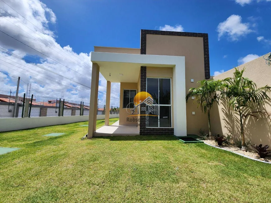 Foto 1 de Casa de Condomínio com 2 Quartos à venda, 66m² em Mangabeira, Eusébio