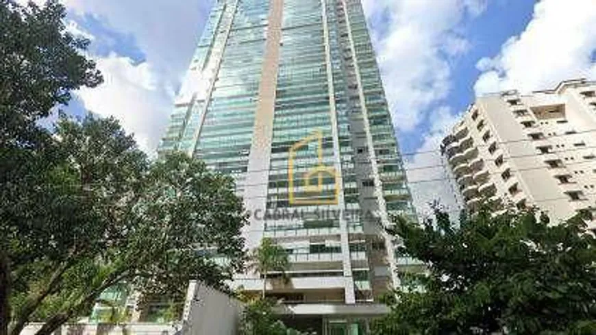 Foto 1 de Apartamento com 4 Quartos à venda, 204m² em Moema, São Paulo