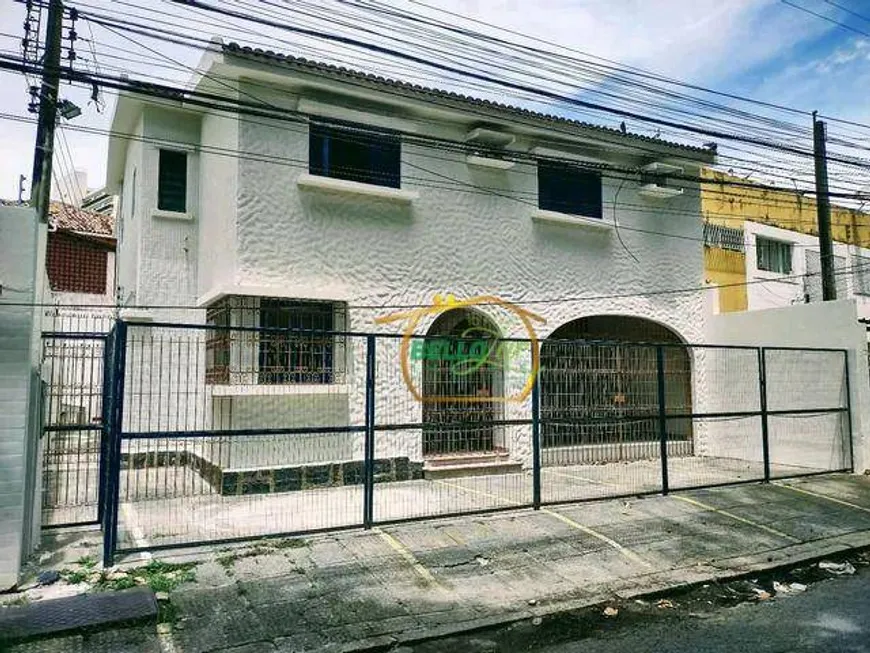 Foto 1 de Casa com 5 Quartos para venda ou aluguel, 230m² em Boa Vista, Recife