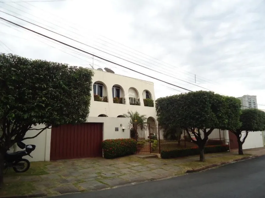 Foto 1 de Casa com 5 Quartos à venda, 347m² em Jardim Shangri La, Cuiabá