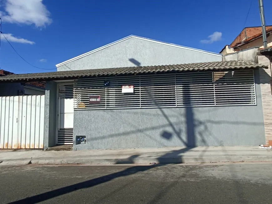 Foto 1 de Casa com 4 Quartos à venda, 100m² em Jardim Aeroporto, Pouso Alegre