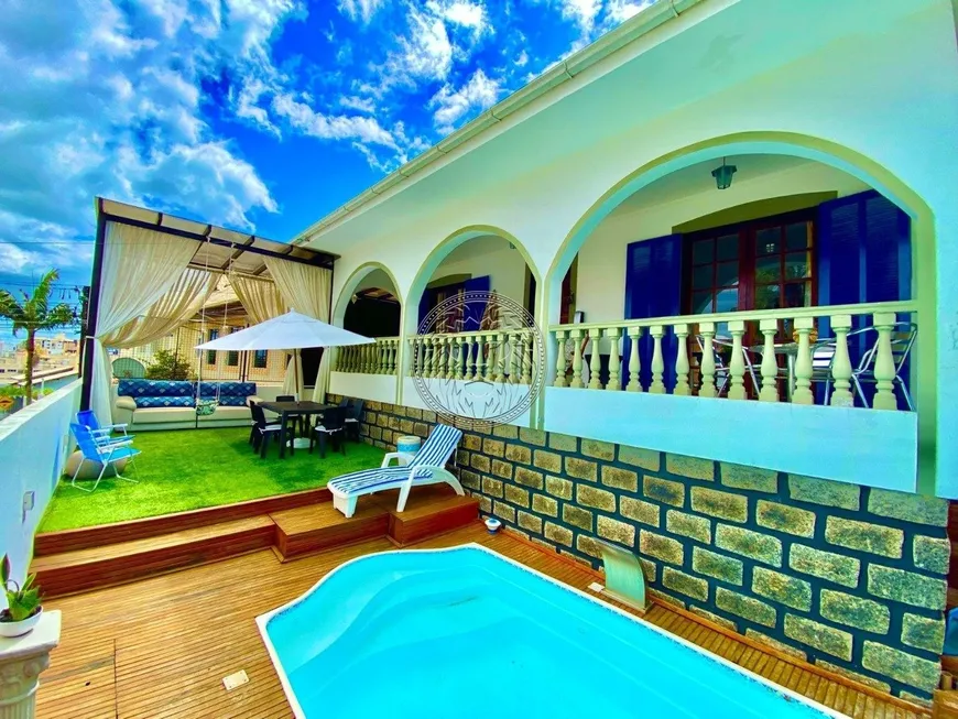 Foto 1 de Casa com 4 Quartos à venda, 150m² em Itaguaçu, Florianópolis