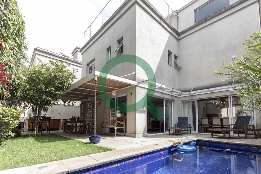 Foto 1 de Casa de Condomínio com 4 Quartos à venda, 307m² em Alto de Pinheiros, São Paulo