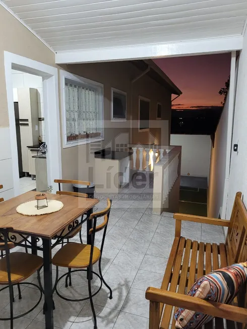 Foto 1 de Casa com 3 Quartos à venda, 123m² em Vitoria Vale, Caçapava