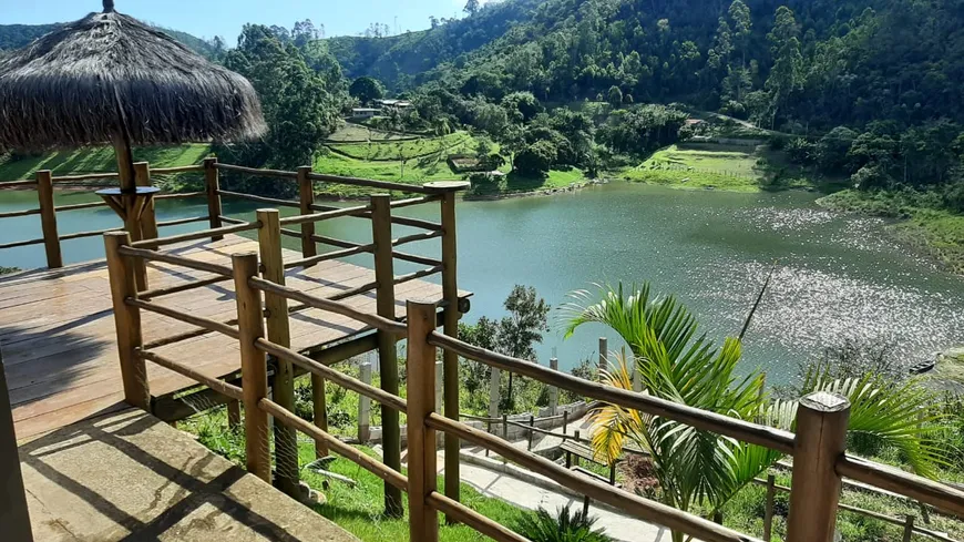 Foto 1 de Fazenda/Sítio com 4 Quartos à venda, 190m² em Bairro do Cedro, Paraibuna