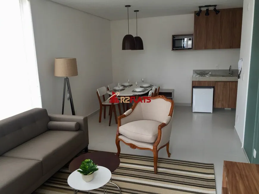 Foto 1 de Flat com 1 Quarto para alugar, 38m² em Vila Olímpia, São Paulo