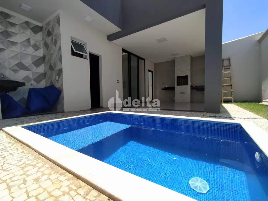 Foto 1 de Casa com 3 Quartos à venda, 150m² em Jardim Botânico, Uberlândia