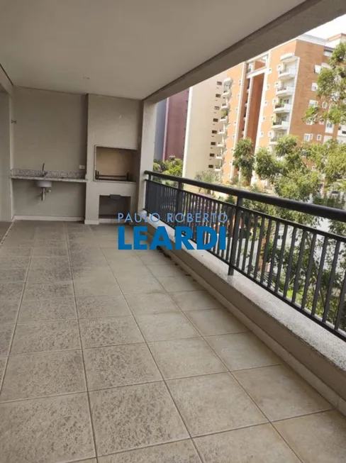 Foto 1 de Apartamento com 4 Quartos à venda, 205m² em Panamby, São Paulo