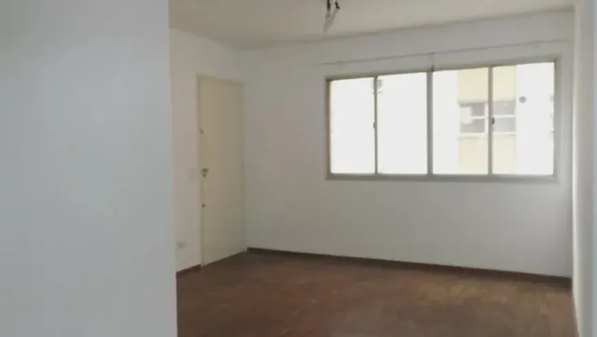 Foto 1 de Apartamento com 3 Quartos para venda ou aluguel, 75m² em Moema, São Paulo