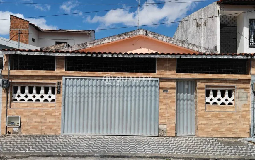 Foto 1 de Casa com 3 Quartos à venda, 153m² em Monte Castelo, Fortaleza