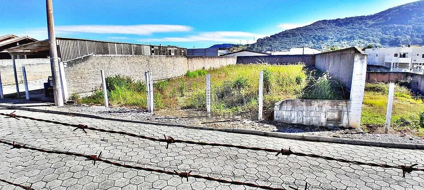 Foto 1 de Lote/Terreno à venda, 360m² em Passa Vinte, Palhoça