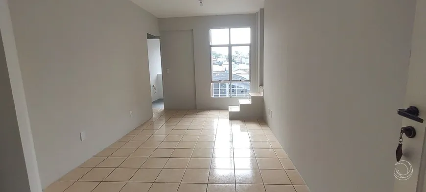 Foto 1 de Apartamento com 2 Quartos à venda, 63m² em Capoeiras, Florianópolis