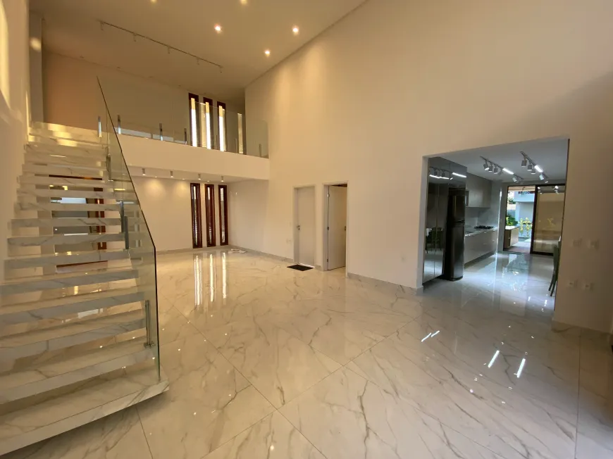 Foto 1 de Casa de Condomínio com 5 Quartos para alugar, 480m² em Portal do Sol, João Pessoa