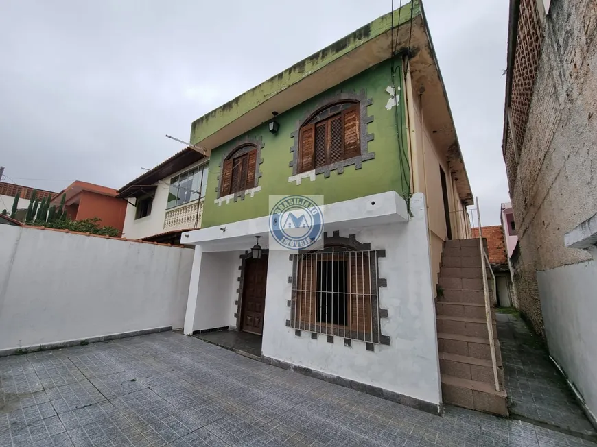 Foto 1 de Casa com 6 Quartos à venda, 130m² em JARDIM VAZAME, Embu das Artes