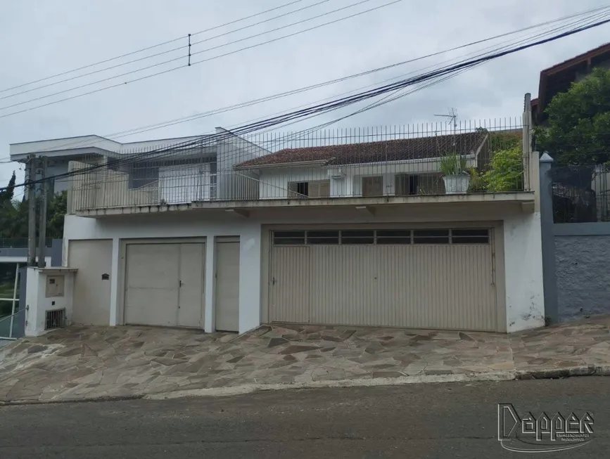 Foto 1 de Casa com 3 Quartos à venda, 200m² em Petrópolis, Novo Hamburgo