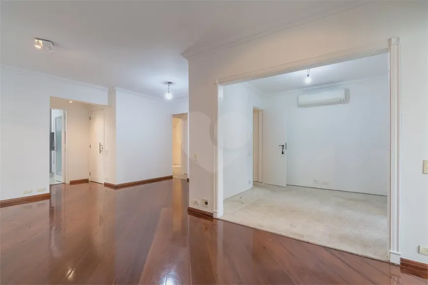 Foto 1 de Apartamento com 2 Quartos à venda, 97m² em Moema, São Paulo