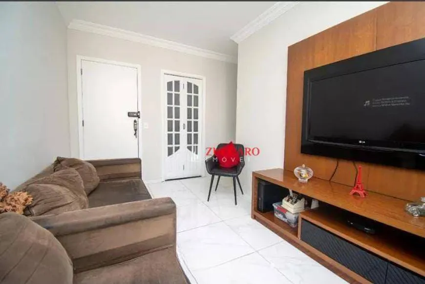 Foto 1 de Apartamento com 2 Quartos à venda, 60m² em Jardim Testae, Guarulhos