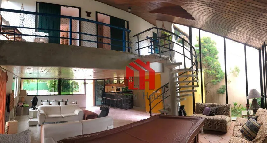 Foto 1 de Casa de Condomínio com 4 Quartos para venda ou aluguel, 390m² em Enseada, Guarujá