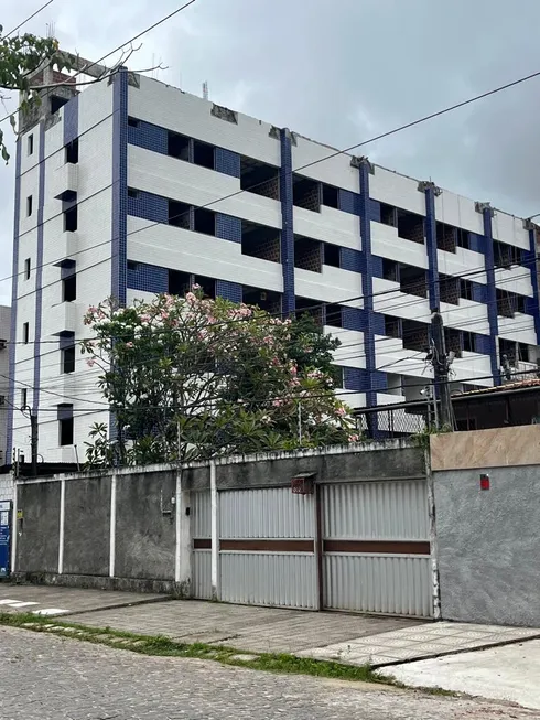 Foto 1 de Apartamento com 3 Quartos à venda, 51m² em Várzea, Recife