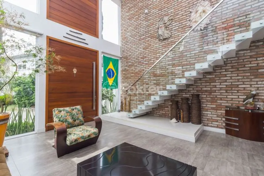 Foto 1 de Casa de Condomínio com 3 Quartos à venda, 300m² em Sarandi, Porto Alegre