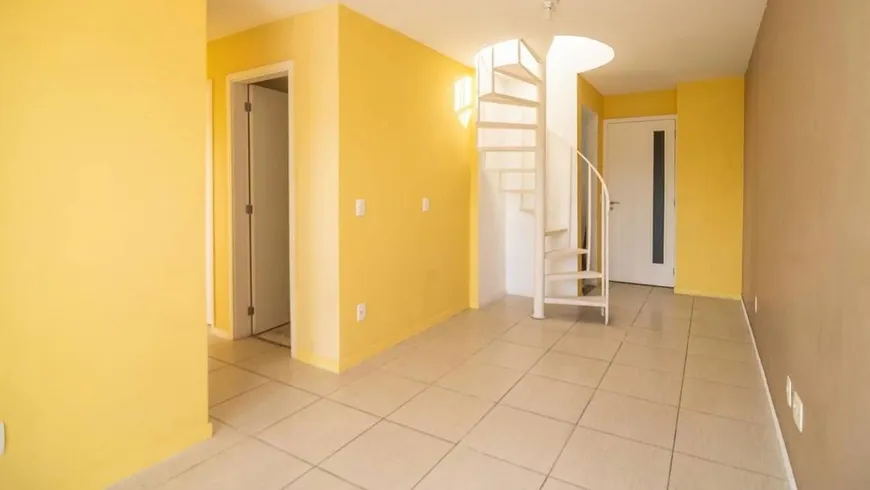 Foto 1 de Apartamento com 3 Quartos à venda, 120m² em Maria Paula, São Gonçalo