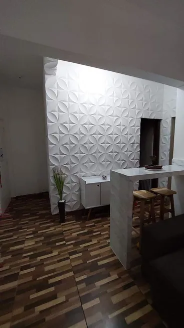 Foto 1 de Apartamento com 1 Quarto à venda, 50m² em Embaré, Santos