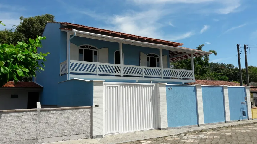 Foto 1 de Casa com 3 Quartos à venda, 11m² em Praia de Armacao, Penha