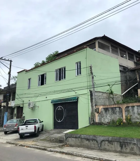 Foto 1 de Casa com 5 Quartos à venda, 600m² em Maria Paula, São Gonçalo