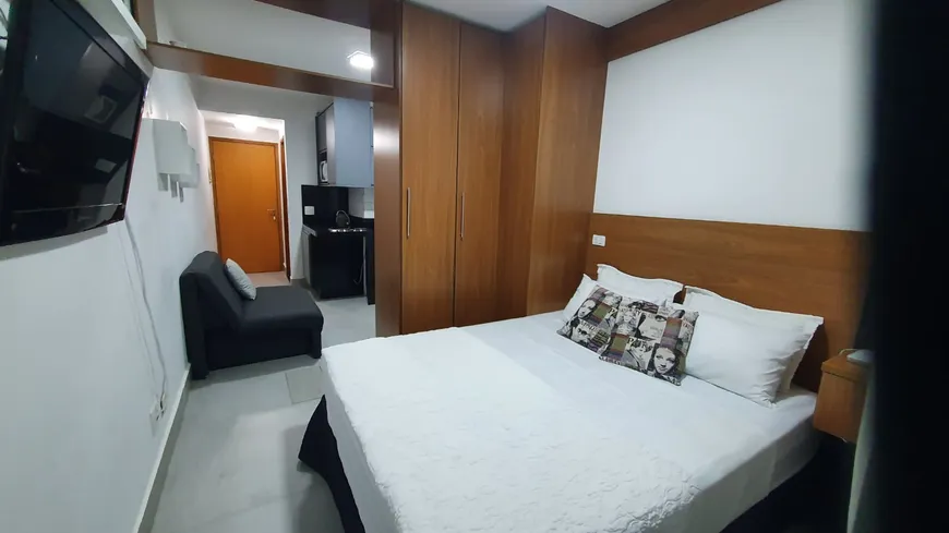 Foto 1 de Apartamento com 1 Quarto para alugar, 30m² em Pinheiros, São Paulo