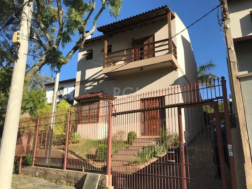 Foto 1 de Casa com 3 Quartos à venda, 299m² em Ipanema, Porto Alegre