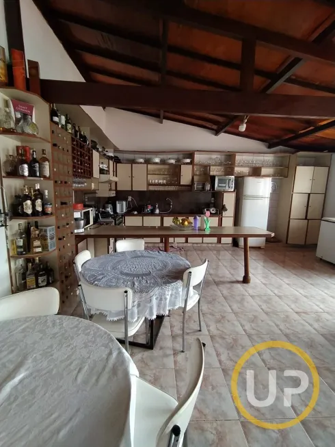 Foto 1 de Casa com 4 Quartos à venda, 530m² em Novo Guarujá, Betim