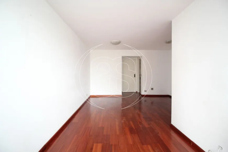 Foto 1 de Apartamento com 2 Quartos para alugar, 77m² em Moema, São Paulo