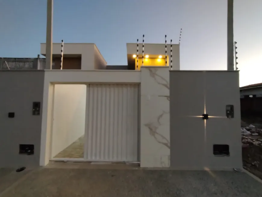 Foto 1 de Casa com 2 Quartos à venda, 69m² em Nova Esperança, Parnamirim