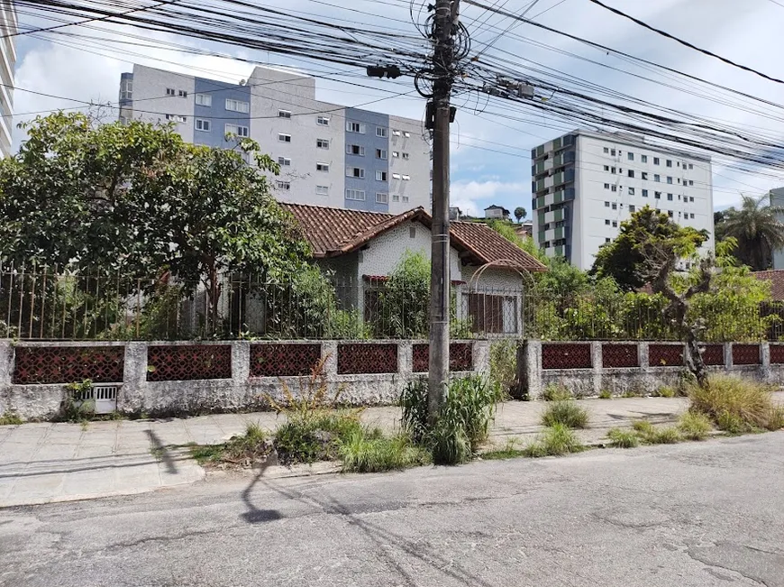 Foto 1 de Casa com 1 Quarto à venda, 500m² em Agriões, Teresópolis