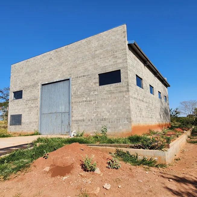 Foto 1 de Galpão/Depósito/Armazém para alugar, 310m² em Zona Rural, Tanabi