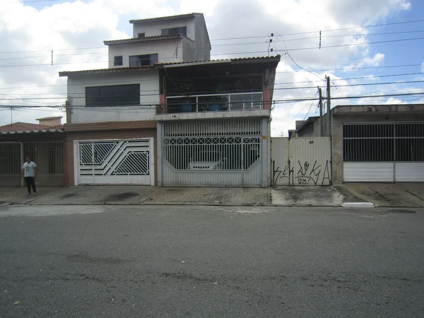 Foto 1 de Sobrado com 3 Quartos à venda, 160m² em Parque Novo Mundo, São Paulo