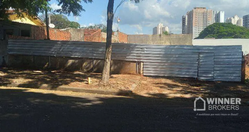 Foto 1 de Lote/Terreno à venda, 600m² em Zona 08, Maringá