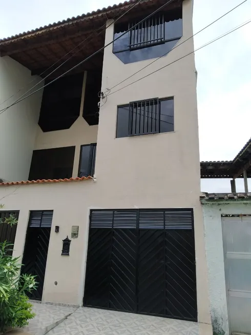 Foto 1 de Casa com 4 Quartos à venda, 155m² em Centro, Nilópolis