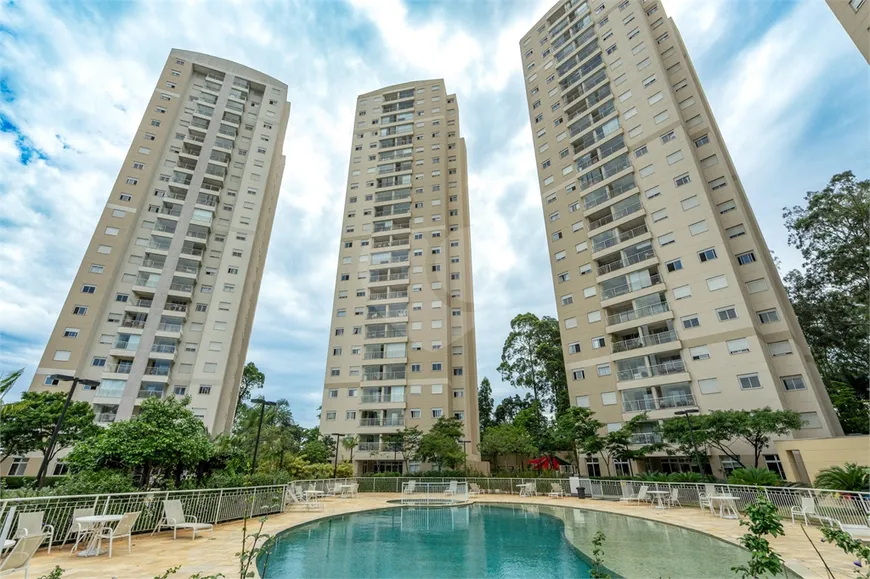 Foto 1 de Apartamento com 3 Quartos à venda, 77m² em Butantã, São Paulo