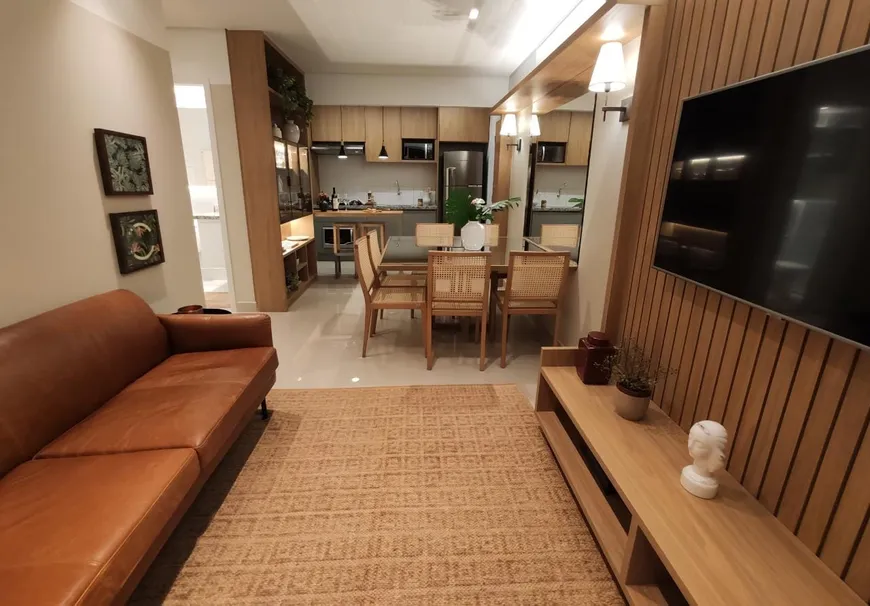 Foto 1 de Apartamento com 2 Quartos à venda, 56m² em Vila Rosa, Goiânia